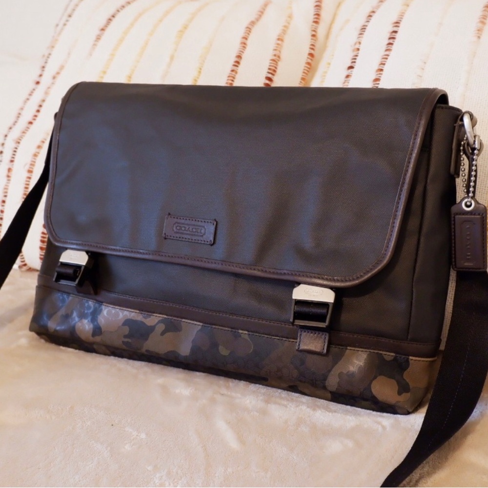 COACH MENS LEAGUE MESSENGER BAG